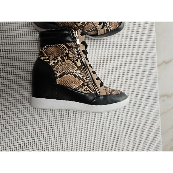 Justfab Women's Felicia Wedge Sneaker Platform Snakeskin Print Size 7.5 - Picture 4 of 10